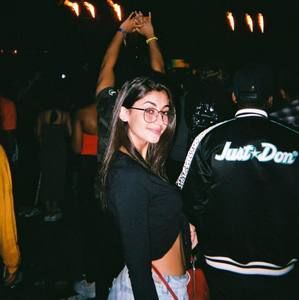 Meet your Posher, Jolie